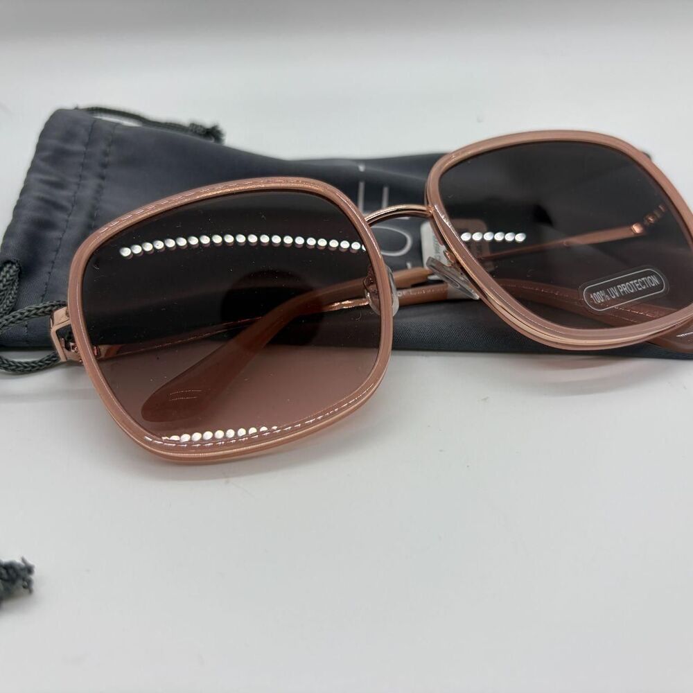 Loft Women's Grey and Black Sunglasses